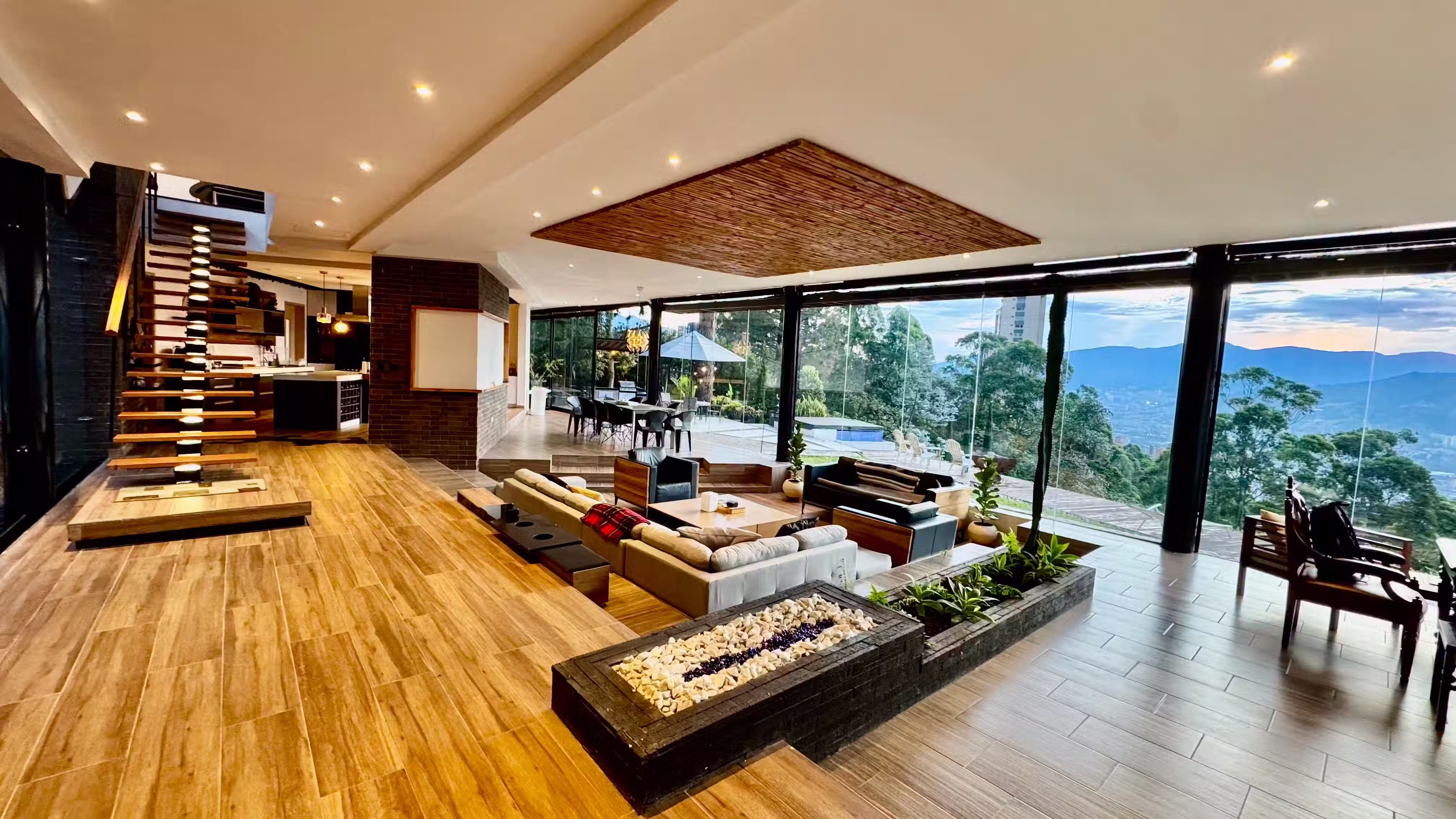 Foto principal de Casa de lujo en condominio exclusivo en Las Palmas — lote de 4.000 m² y 417 m² construidos
